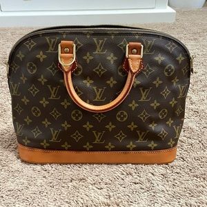Authentic Louis Vuitton Alma Pm  👜